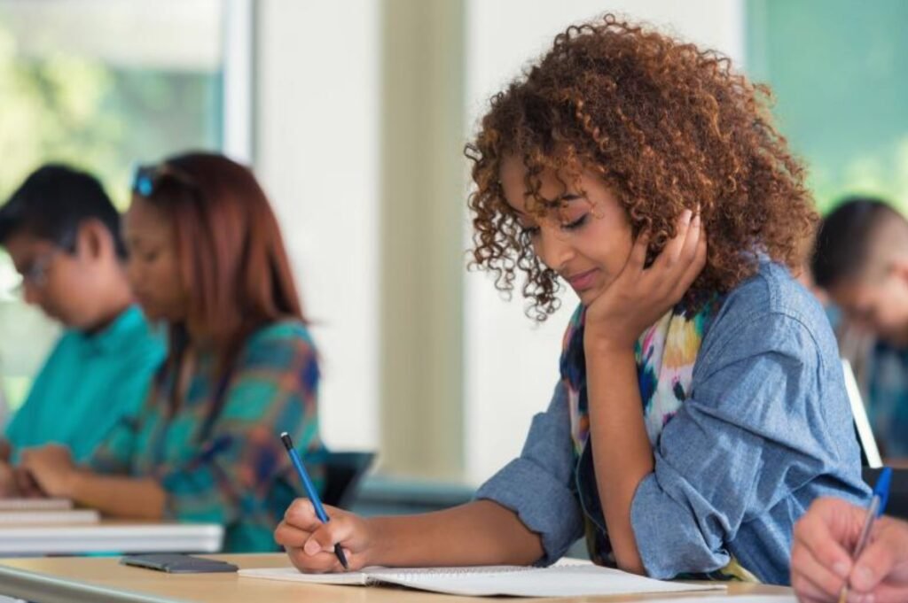 Top Corporate Scholarships for College Students to Reduce Education Costs Corporate scholarships